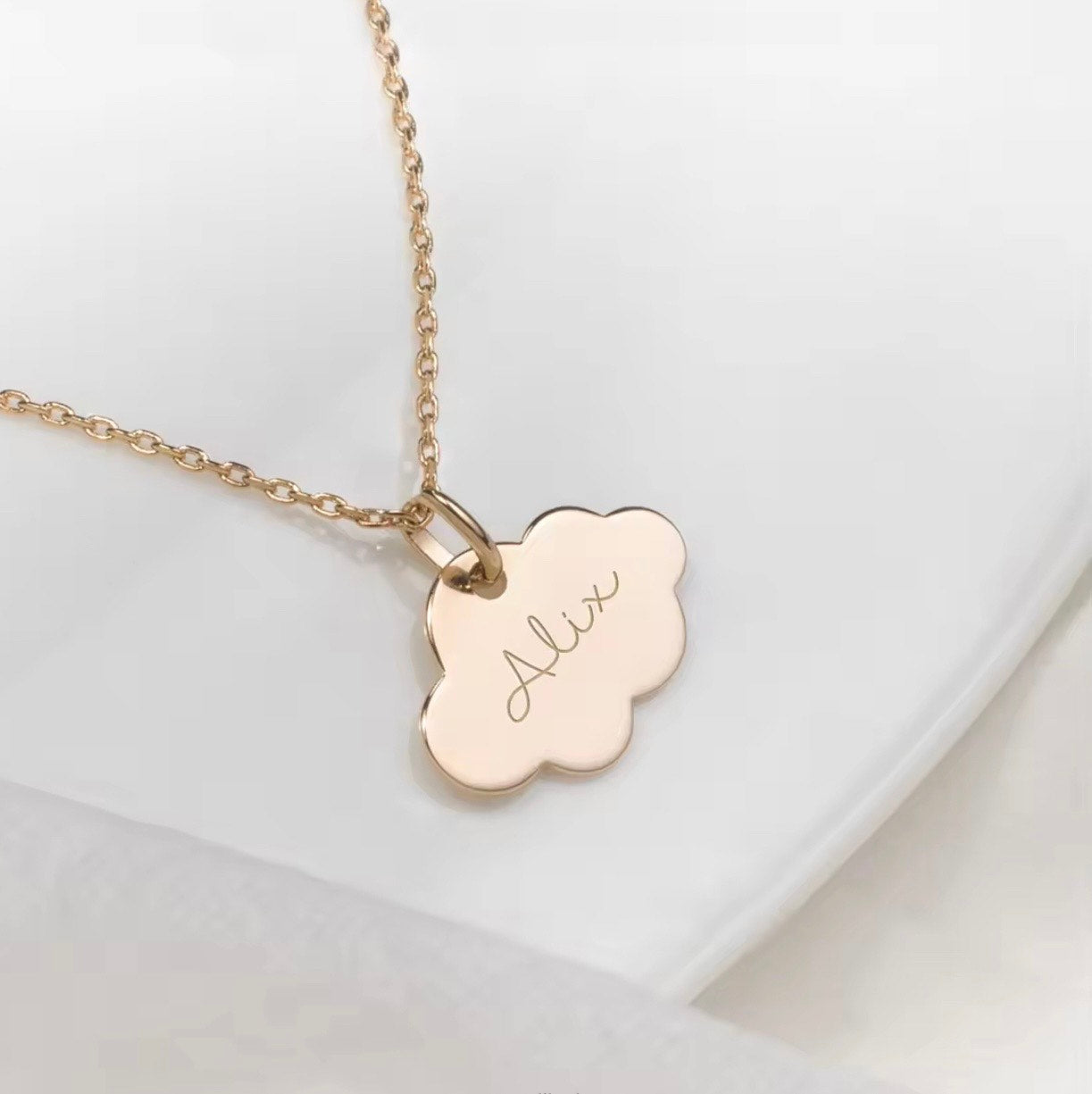 Cloud Armbandet