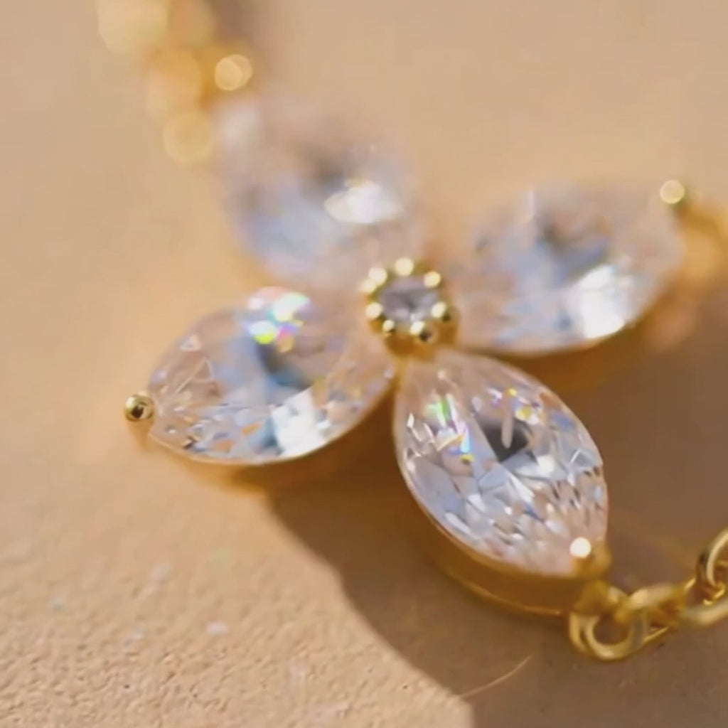 Bloom Zircon Armbandet